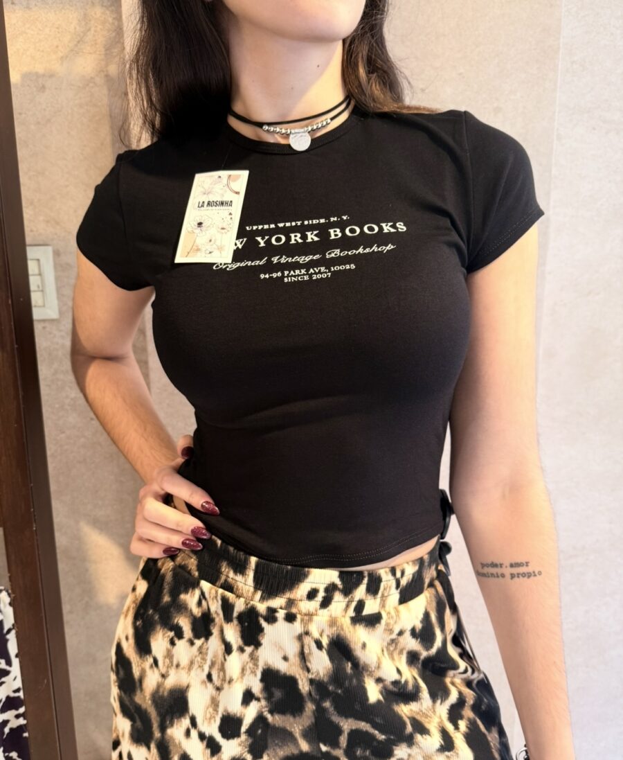 Remera Books - Imagen 2